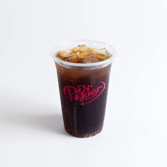 Bottle Dr.Pepper.